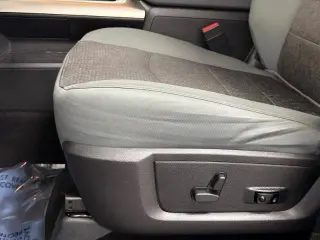 Ram 1500 2018 4x4 SLT 4dr Crew Cab 5.5 ft. SB Pickup