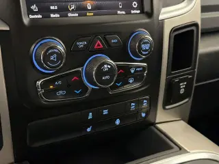 Ram 1500 2018 4x4 SLT 4dr Crew Cab 5.5 ft. SB Pickup