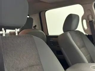 Ram 1500 2018 4x4 SLT 4dr Crew Cab 5.5 ft. SB Pickup