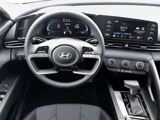 Hyundai ELANTRA 2026 SE 4p Sedan