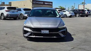 Hyundai ELANTRA 2025 SE Sedán 4p