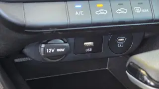 Hyundai ELANTRA 2025 SE Sedán 4p
