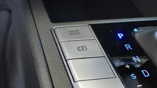 Hyundai ELANTRA 2025 SE Sedán 4p