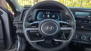 Hyundai ELANTRA 2025 SE Sedán 4p