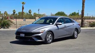 Hyundai ELANTRA 2025 SE Sedán 4p