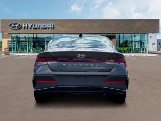 Hyundai ELANTRA 2026 SE Sedán 4p.