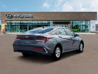 Hyundai ELANTRA 2026 SE Sedán 4p.