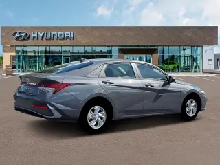 Hyundai ELANTRA 2026 SE Sedán 4p.
