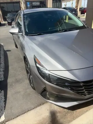 Hyundai ELANTRA 2023 Limited 4p Sedan