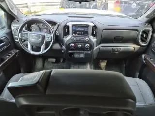 GMC Sierra 1500 2020 4x4 SLE 4p. Cabina Completa Estándar 5.8 ft. LB