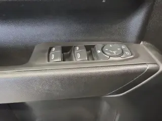 GMC Sierra 1500 2021 4x4 Base 4p Cabina Tripulada 6,6 ft. SB
