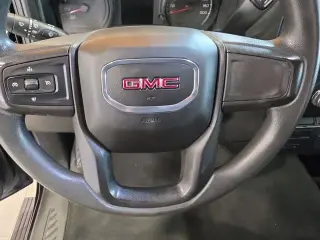 GMC Sierra 1500 2021 4x4 Base 4p Cabina Tripulada 6,6 ft. SB