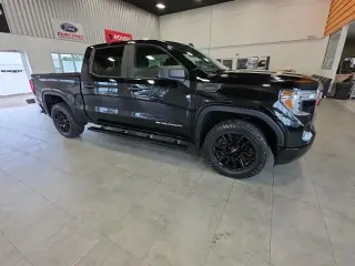 GMC Sierra 1500 2021 4x4 Base 4p Cabina Tripulada 6,6 ft. SB