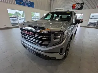 GMC Sierra 1500 2025 4x4 SLT 4p Crew Cab 5.8 ft. CB