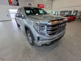 GMC Sierra 1500 2025 4x4 SLT 4p Crew Cab 5.8 ft. CB