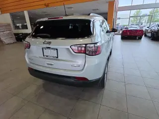 Jeep Compass 2024 4x4 Latitude 4p SUV