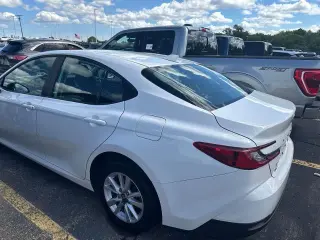 Toyota Camry 2025 AWD LE 4dr Sedan