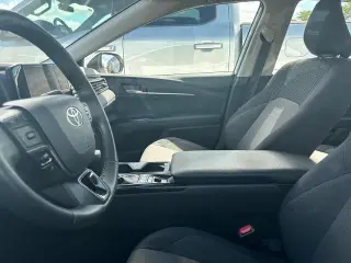Toyota Camry 2025 AWD LE 4dr Sedan