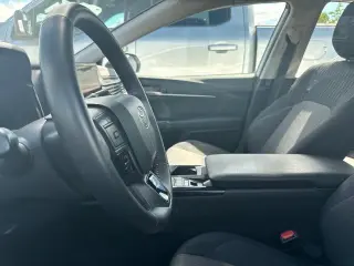 Toyota Camry 2025 AWD LE 4dr Sedan
