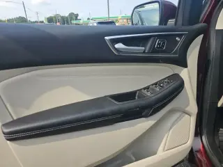 Ford Edge 2023 AWD Titanium 4p Crossover