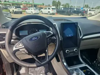 Ford Edge 2023 AWD Titanium 4p Crossover