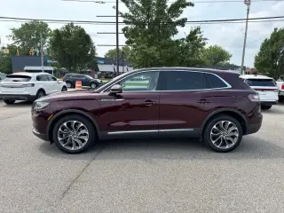 Lincoln Nautilus 2023 AWD Reserve 4dr SUV