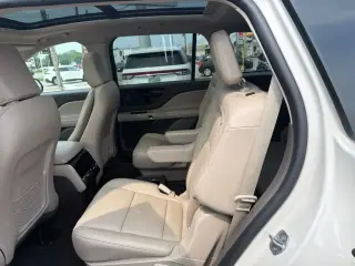 Lincoln Aviator 2023 AWD Reserve 4dr SUV