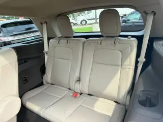 Lincoln Aviator 2023 AWD Reserve 4dr SUV