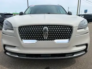 Lincoln Aviator 2023 AWD Reserve 4dr SUV