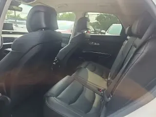 Genesis GV70 2025 AWD 2.5T Standard 4p SUV