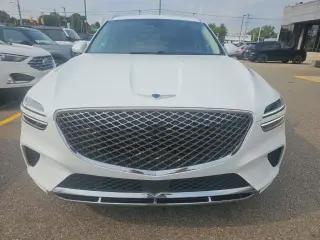 Genesis GV70 2025 AWD 2.5T Standard 4p SUV