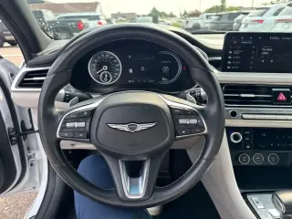 Genesis G70 2024 2.5T Standard 4dr Sedán