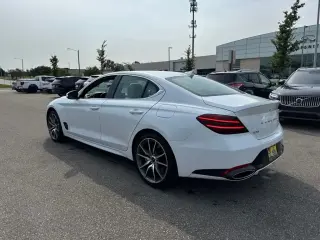 Genesis G70 2024 2.5T Standard 4dr Sedán