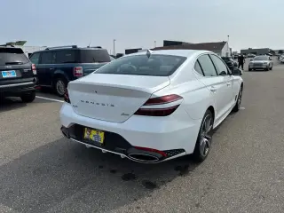 Genesis G70 2024 2.5T Standard 4dr Sedán