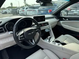 Genesis G70 2024 2.5T Standard 4dr Sedán