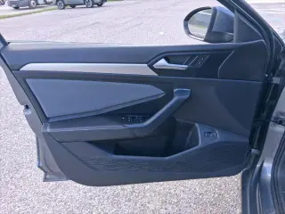 Volkswagen Jetta 2025 SE 4p Sedan