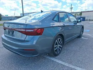 Volkswagen Jetta 2025 SE 4p Sedan