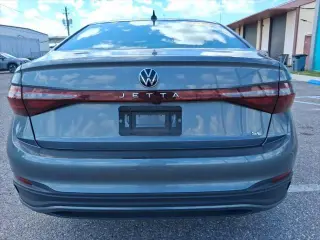 Volkswagen Jetta 2025 SE 4p Sedan