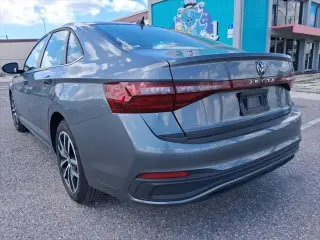 Volkswagen Jetta 2025 SE 4p Sedan