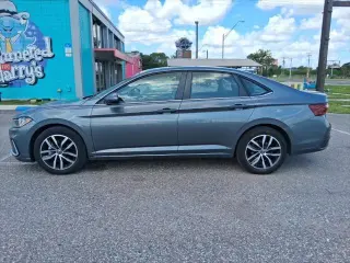 Volkswagen Jetta 2025 SE 4p Sedan