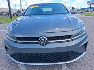 Volkswagen Jetta 2025 SE 4p Sedan