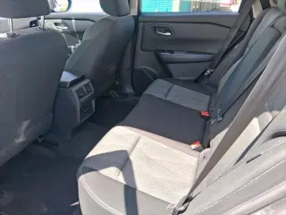 Nissan Rogue 2025 SV 4p Crossover