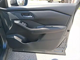 Nissan Rogue 2025 SV 4p Crossover