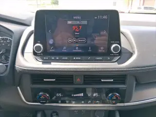 Nissan Rogue 2025 SV 4p Crossover