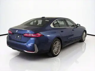 BMW Serie 5 2024 530i xDrive 4p Sedán tracción total