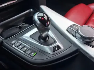BMW M4 2018 2p Conversible