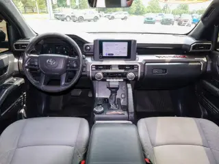 Toyota Tacoma 2024 4x4 SR5 4p Cab Doble 5.0 ft SB