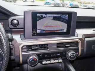 Toyota Tacoma 2024 4x4 SR5 4p Cab Doble 5.0 ft SB
