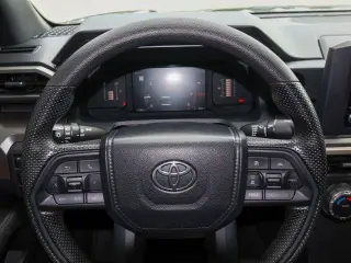 Toyota Tacoma 2024 4x4 SR5 4p Cab Doble 5.0 ft SB