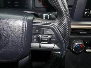 Toyota Tacoma 2024 4x4 SR5 4p Cab Doble 5.0 ft SB